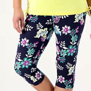 Sport Savvy Navy Floral Soft Stretchy Pull On Capri Pants Plus Size 5X   34W-36W